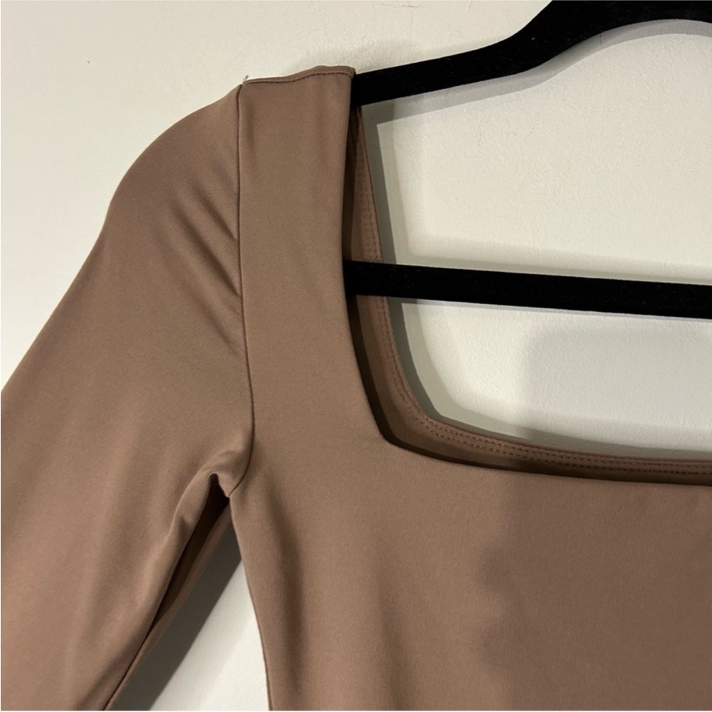 Aritzia Babaton Contour Brown Squareneck Long Sleeve Bodysuit, new without tags - Picture 2 of 6